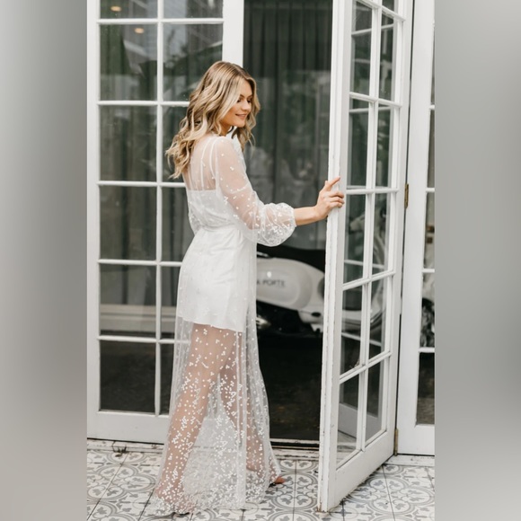 LE ROSE ADELINA SPOT LACE MAXI - INCLUDES SLIP - Picture 4 of 6